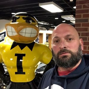 Meet your Posher, Michael